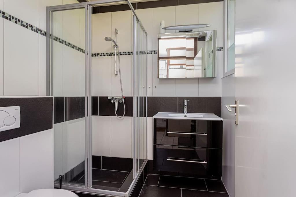Oemoemenoe - 6 Pers - Sauna - Grote Tuin & Privacy Kortgene Eksteriør bilde